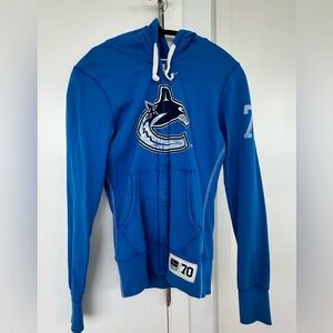 Canucks vintage sweater women size small